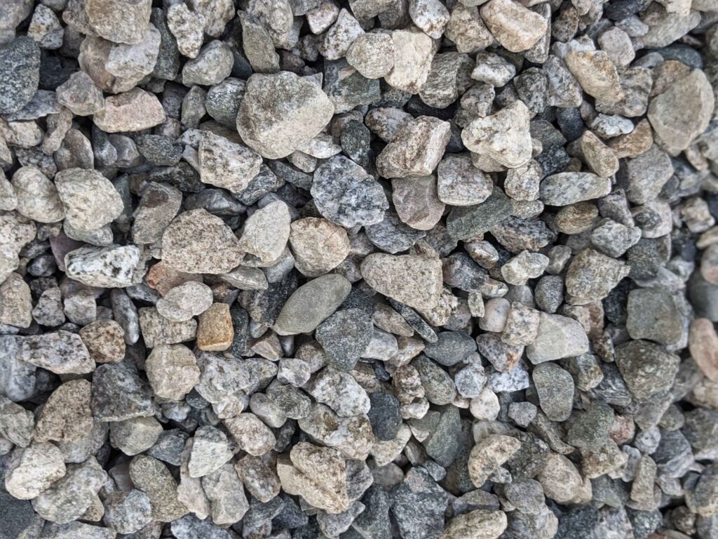 #4 Crushed Limestone 1 1/2"